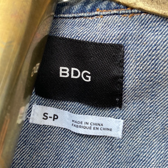 Urban Outfitters | BDG Women’s Camo pieced Denim jacket, size small - Picture 7 of 10